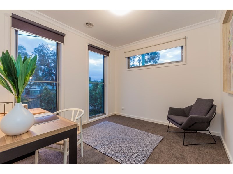 52 Cook Street, Newtown VIC 3220