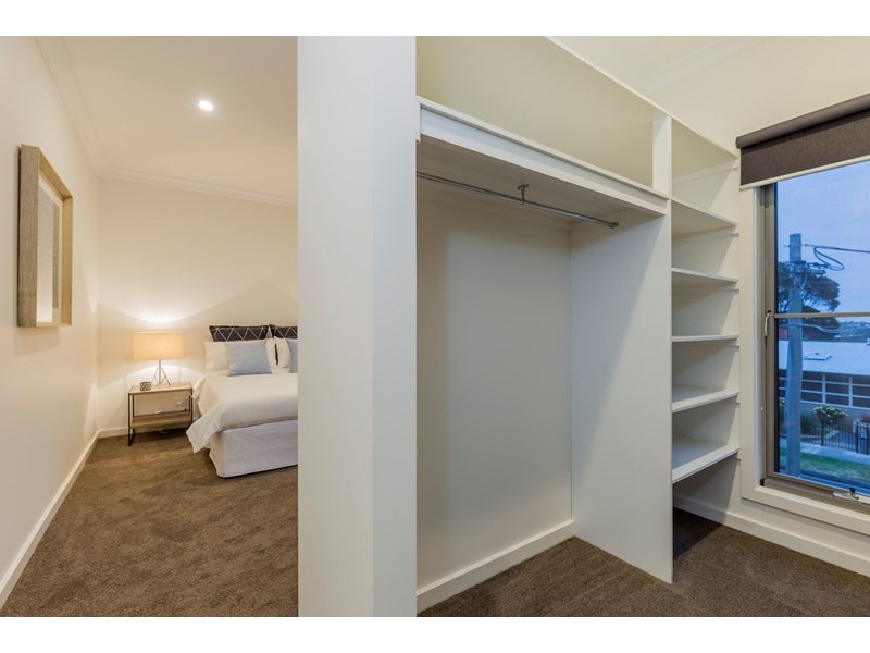 52 Cook Street, Newtown VIC 3220