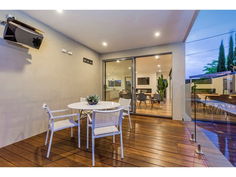 52 Cook Street, Newtown VIC 3220