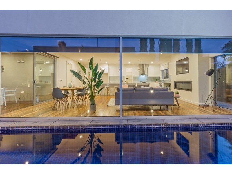 52 Cook Street, Newtown VIC 3220