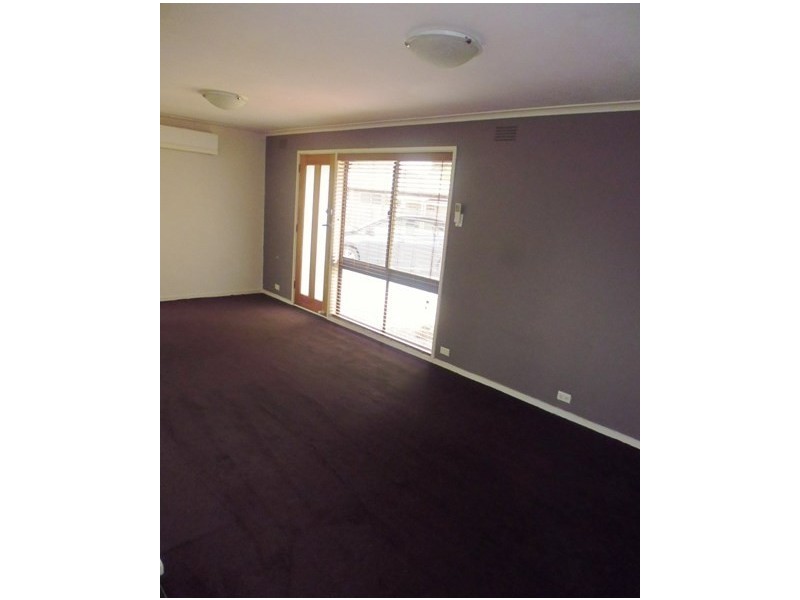 3/2 Everett Close, Herne Hill VIC 3218