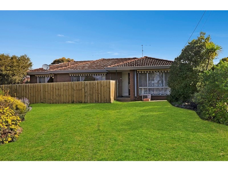 1 Madigan Court, Highton VIC 3216