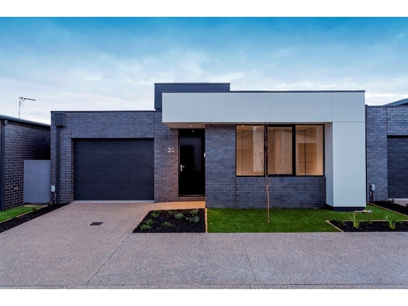 30/12-14 Balcombe Road, Newtown VIC 3220