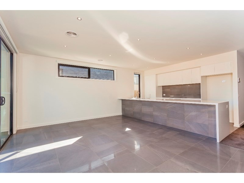 30/12-14 Balcombe Road, Newtown VIC 3220