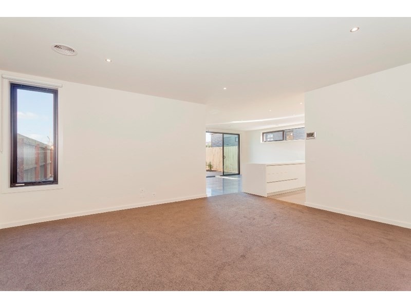 30/12-14 Balcombe Road, Newtown VIC 3220