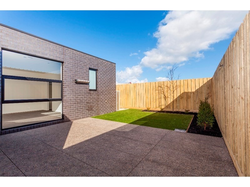 30/12-14 Balcombe Road, Newtown VIC 3220