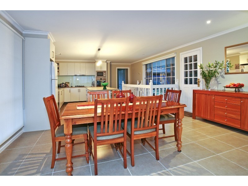 32 Montpellier Drive, Highton VIC 3216