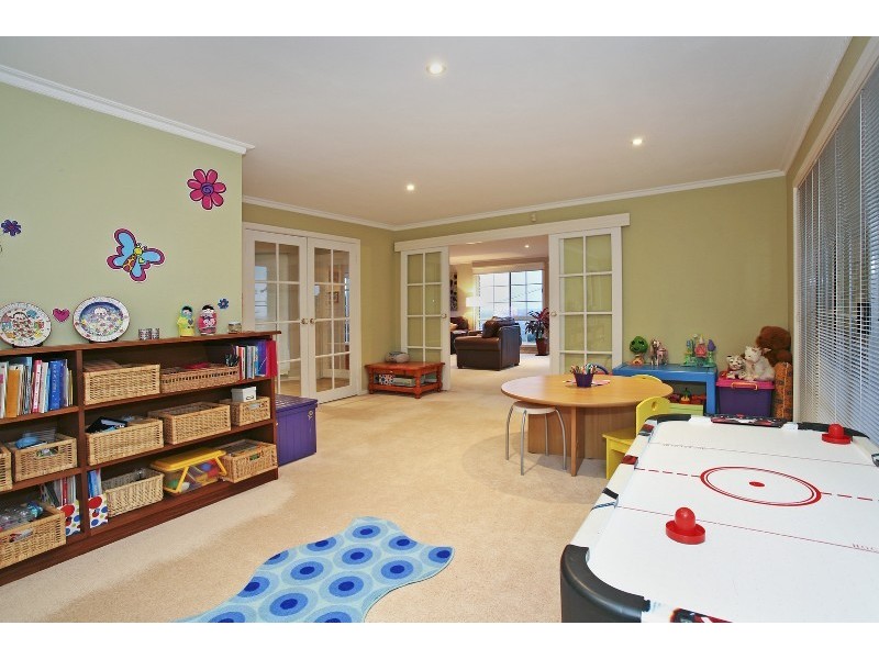 32 Montpellier Drive, Highton VIC 3216