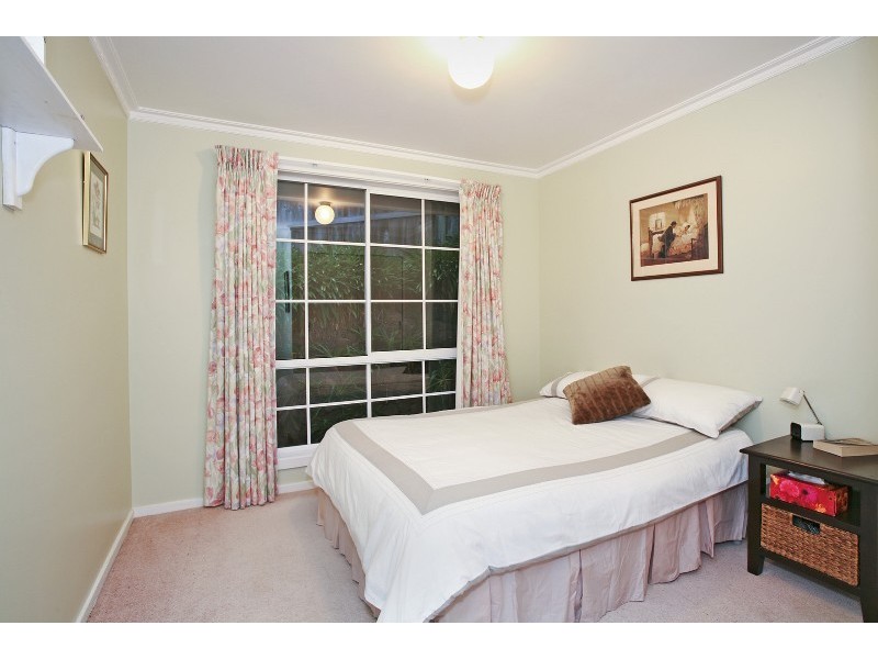 32 Montpellier Drive, Highton VIC 3216