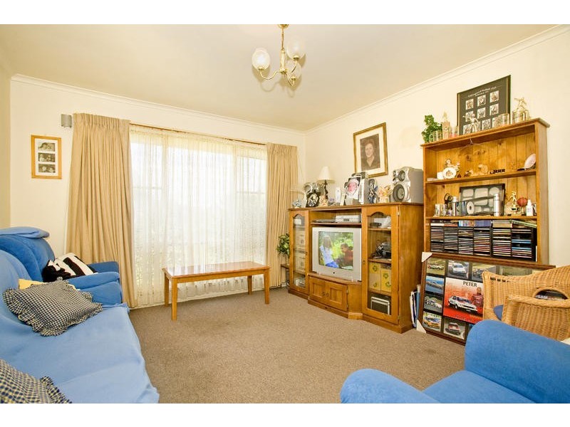 16 Winstanley Road, East Geelong VIC 3219