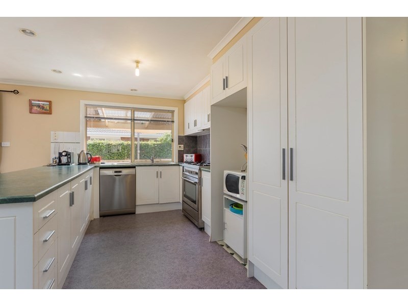 48 Rebecca Drive, Leopold VIC 3224