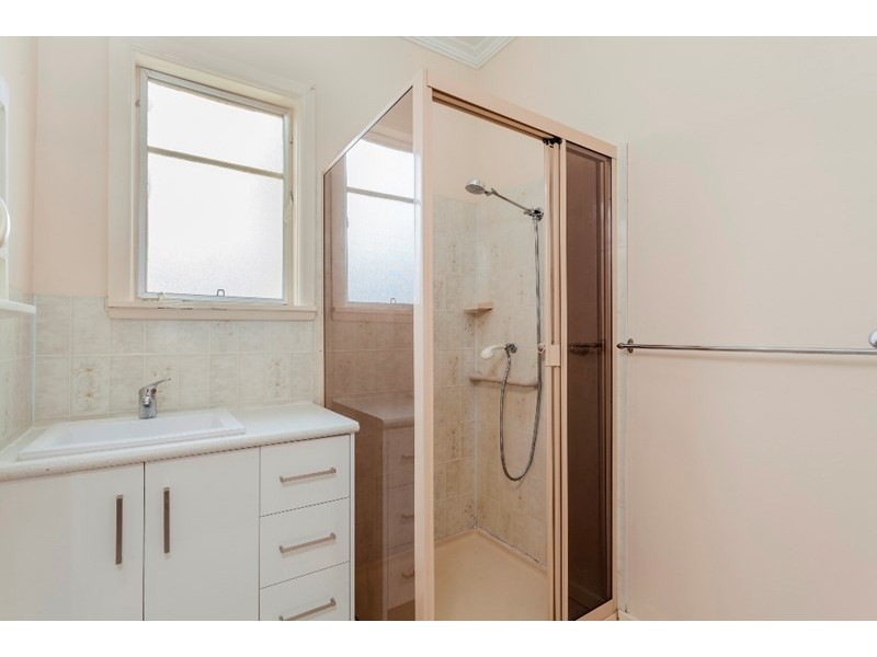 19 Graylea Avenue, Herne Hill VIC 3218