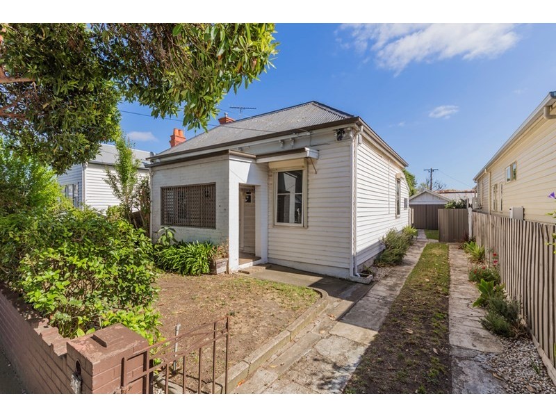 36 Waratah Street, Geelong West VIC 3218
