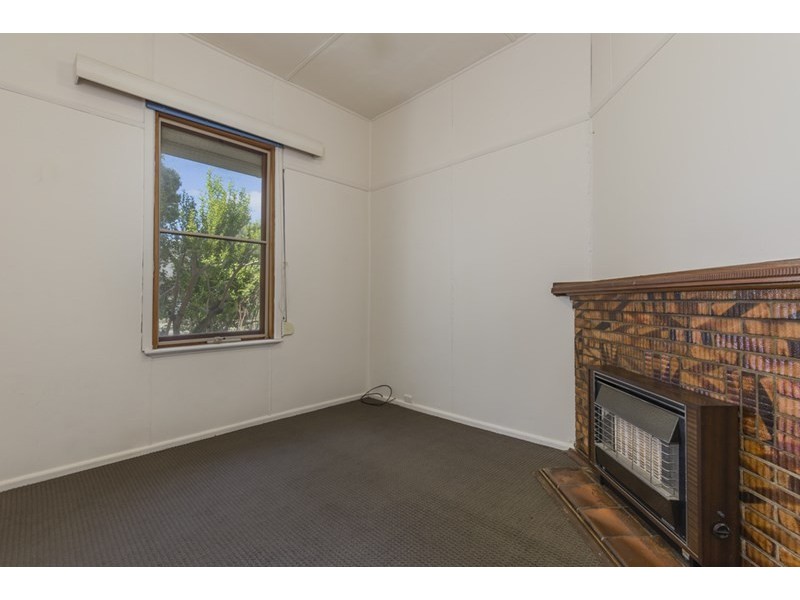 36 Waratah Street, Geelong West VIC 3218