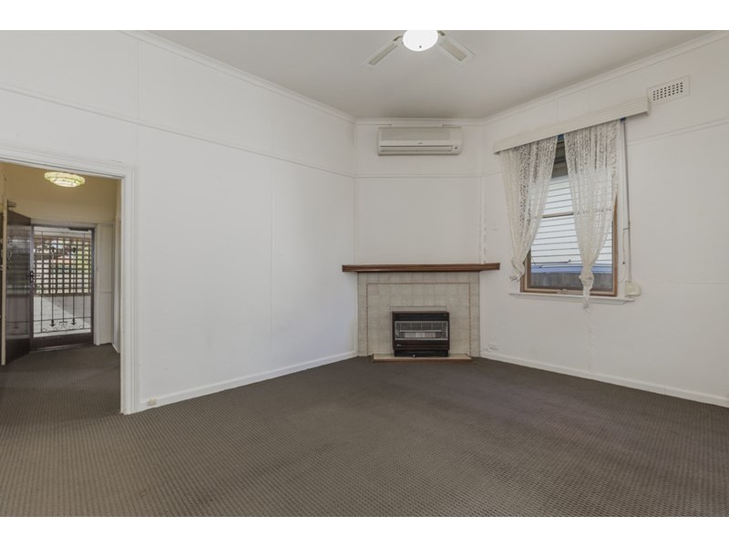 36 Waratah Street, Geelong West VIC 3218