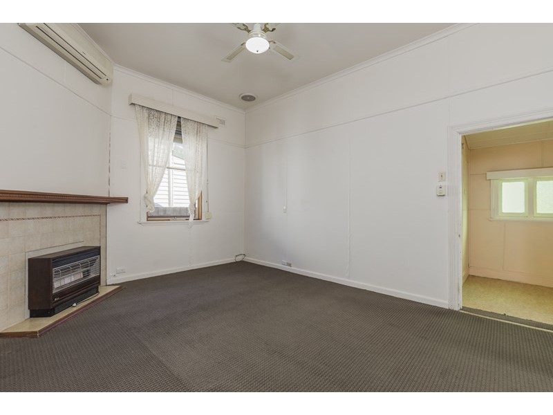 36 Waratah Street, Geelong West VIC 3218