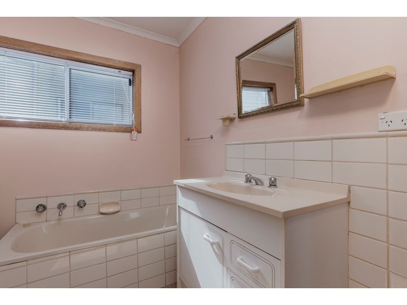 36 Waratah Street, Geelong West VIC 3218