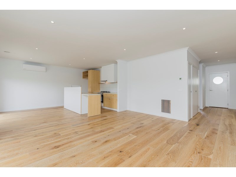 1/5 Oxford Street, Whittington VIC 3219