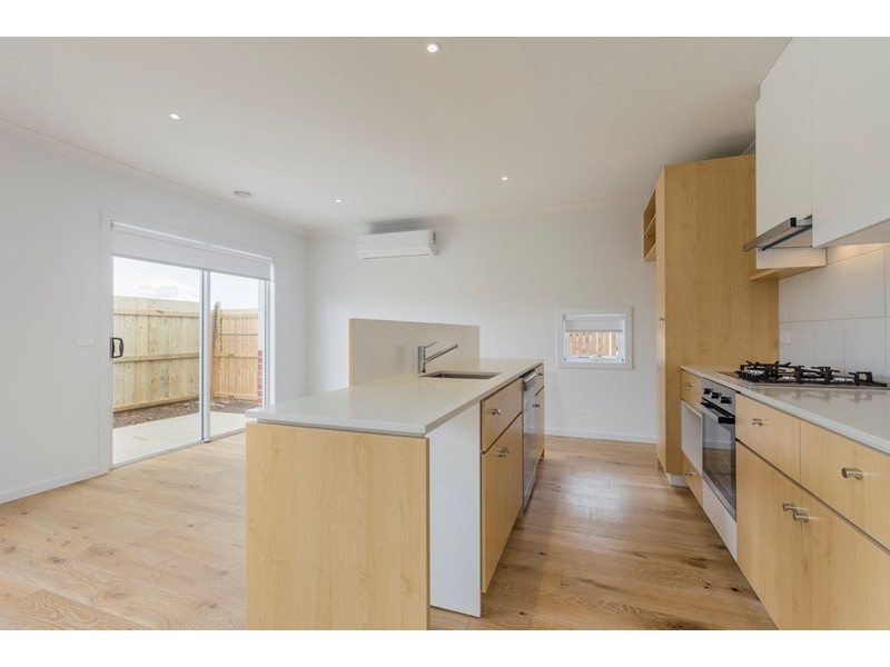 1/5 Oxford Street, Whittington VIC 3219