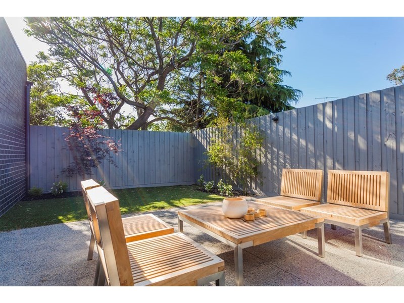 1/14 Balcombe Road, Newtown VIC 3220