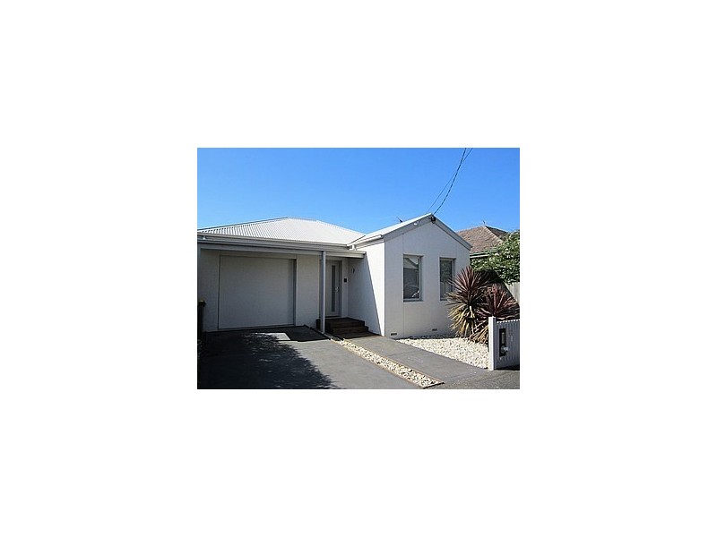 6 Pizer Street, Geelong West VIC 3218