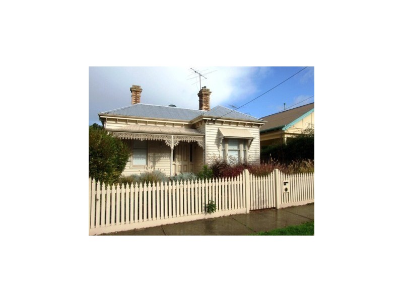 35 Waratah Street, Geelong West VIC 3218