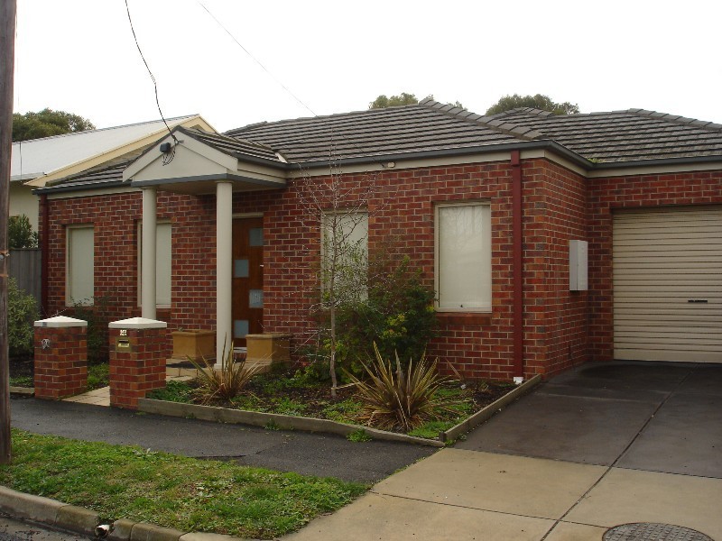 19 St Albans Road, East Geelong VIC 3219