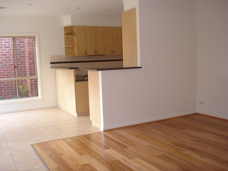 19 St Albans Road, East Geelong VIC 3219