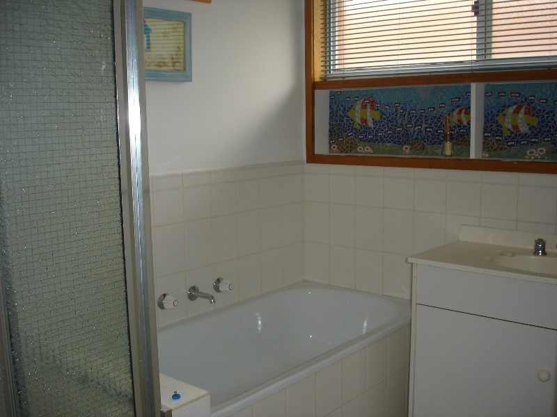 1/44 Burdoo Drive, Grovedale VIC 3216