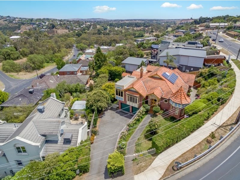 23 Melville Avenue, Newtown VIC 3220