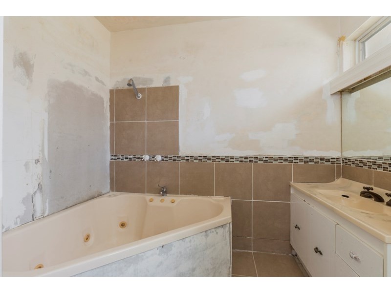 203 Anakie Road, Bell Post Hill VIC 3215