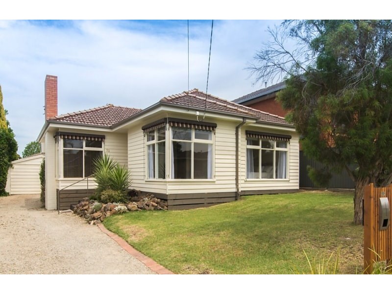 33 Ernest Street, Bell Post Hill VIC 3215