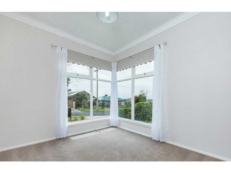 33 Ernest Street, Bell Post Hill VIC 3215