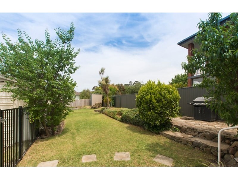 33 Ernest Street, Bell Post Hill VIC 3215
