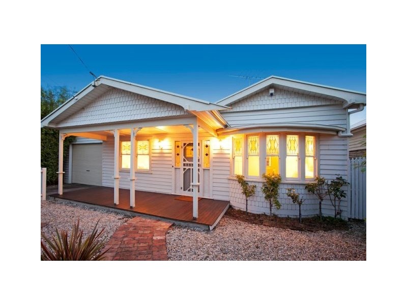 18 Walker Street, Rippleside VIC 3215