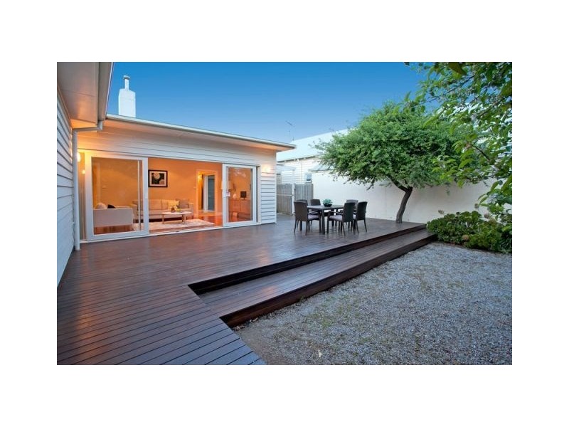 18 Walker Street, Rippleside VIC 3215