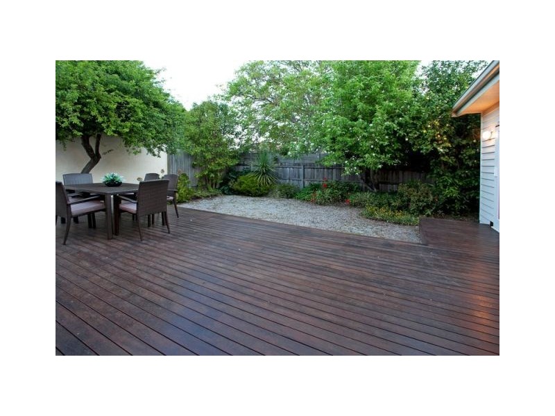 18 Walker Street, Rippleside VIC 3215