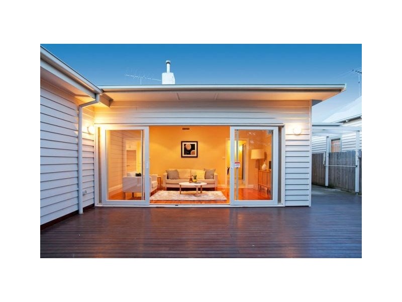 18 Walker Street, Rippleside VIC 3215