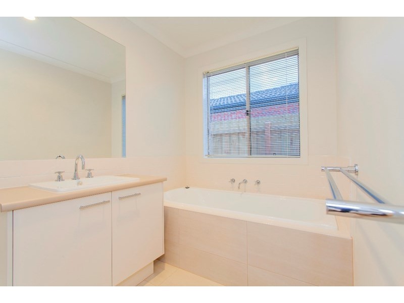 29 Oriondo Way, Marshall VIC 3216