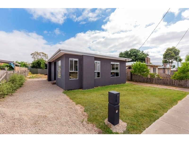 11 Dwyer Street, Winchelsea VIC 3241