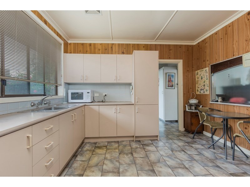 1 Rose Avenue, Norlane VIC 3214