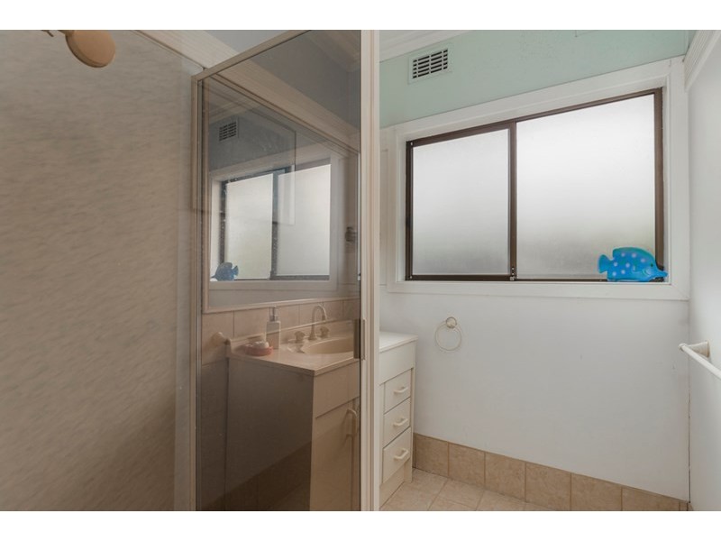 1 Rose Avenue, Norlane VIC 3214