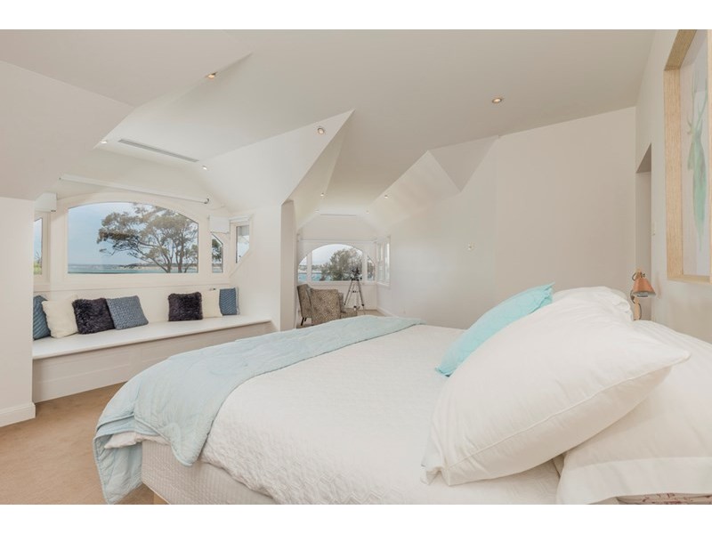 31 The Esplanade, Geelong VIC 3220