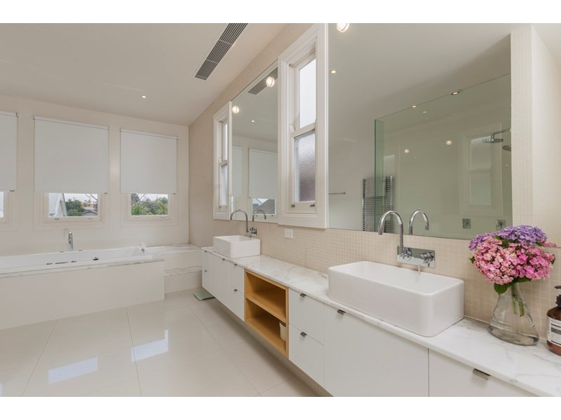 31 The Esplanade, Geelong VIC 3220