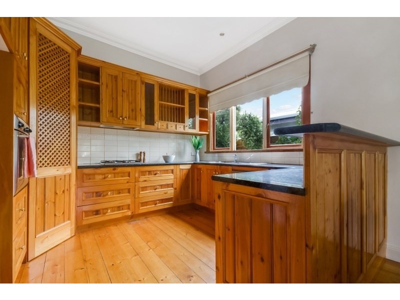 110 Britannia Street, Geelong West VIC 3218