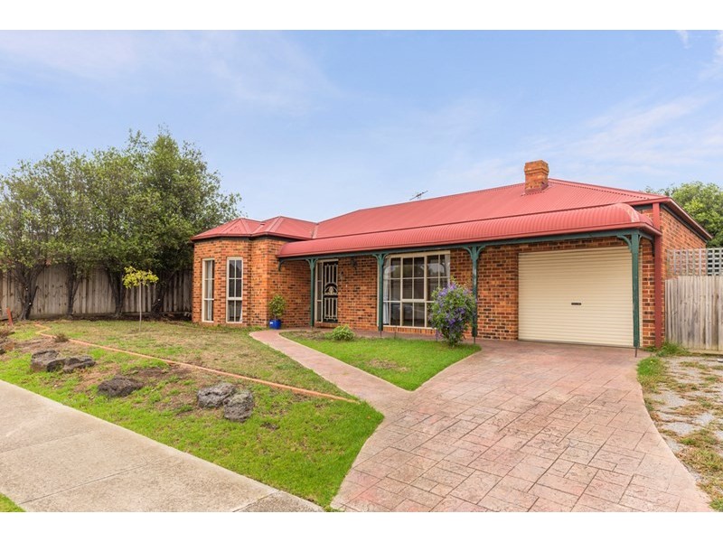 79 Glastonbury Drive, Highton VIC 3216