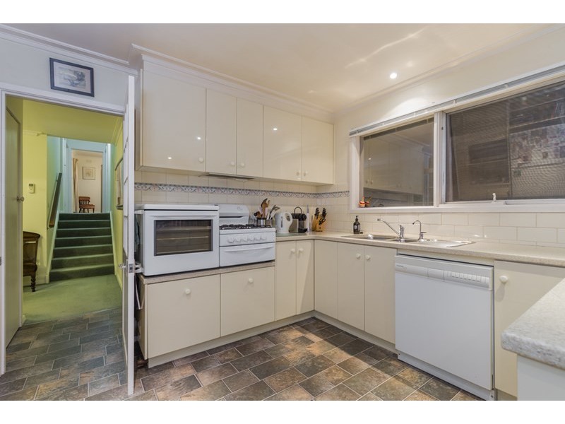 32 Challambra Cresent, Highton VIC 3216