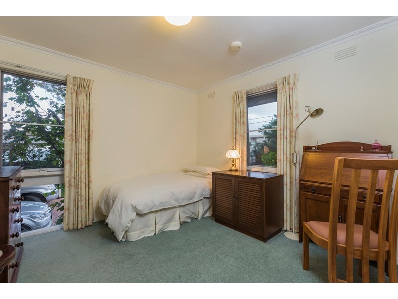 32 Challambra Cresent, Highton VIC 3216