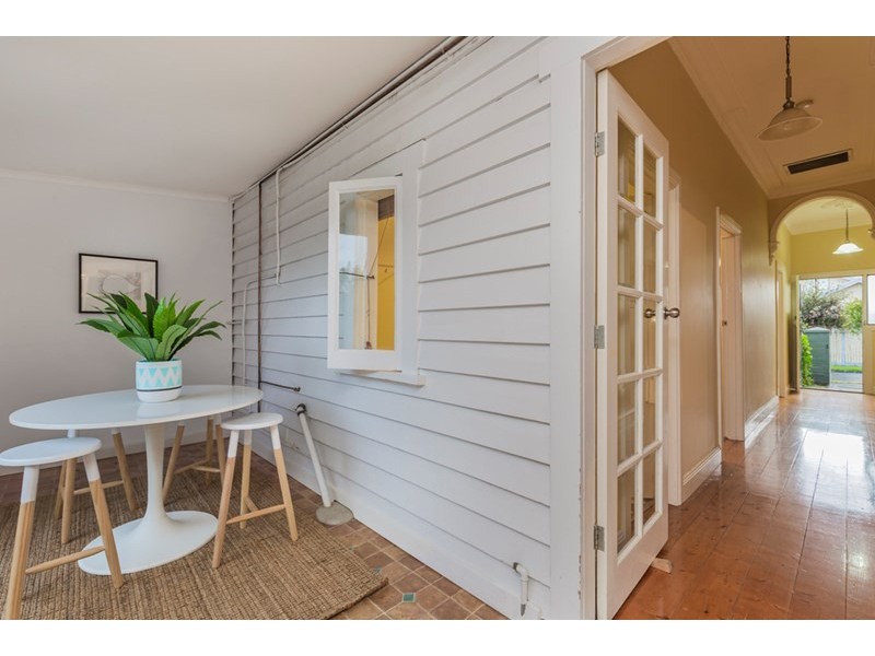 18 Crofton Street, Geelong West VIC 3218