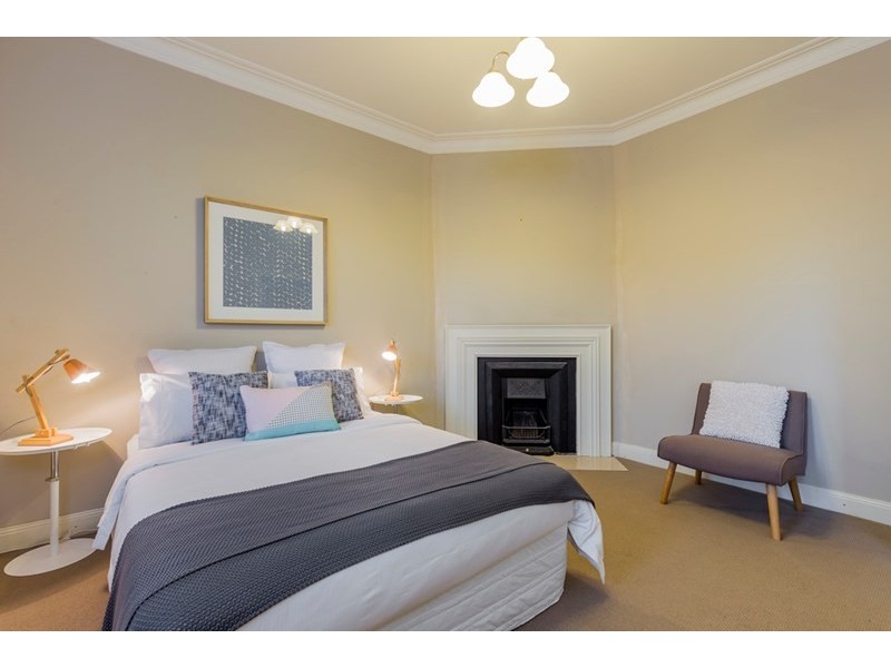 18 Crofton Street, Geelong West VIC 3218